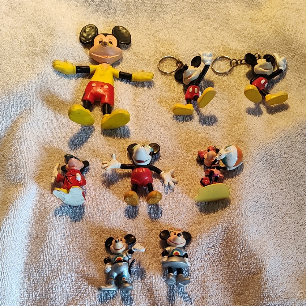 Disney Mickey Mouse And Minnie Mouse Figurines